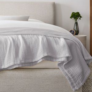 West Elm Dreamy Gauze Blanket full/queen